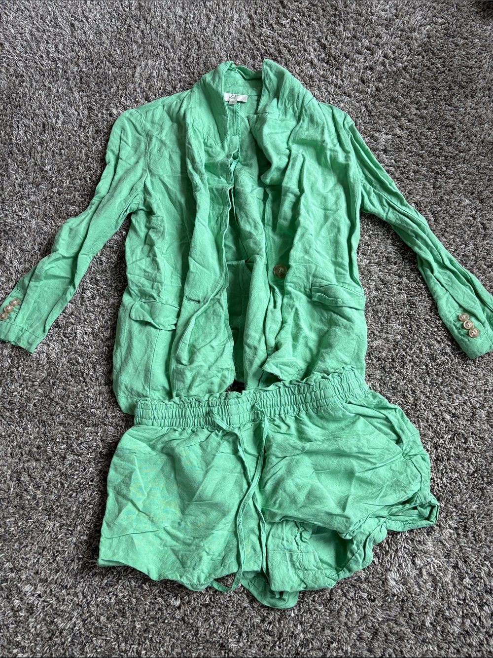 Women’s Green Two-Piece Linen Set with Blazer Style Jacket